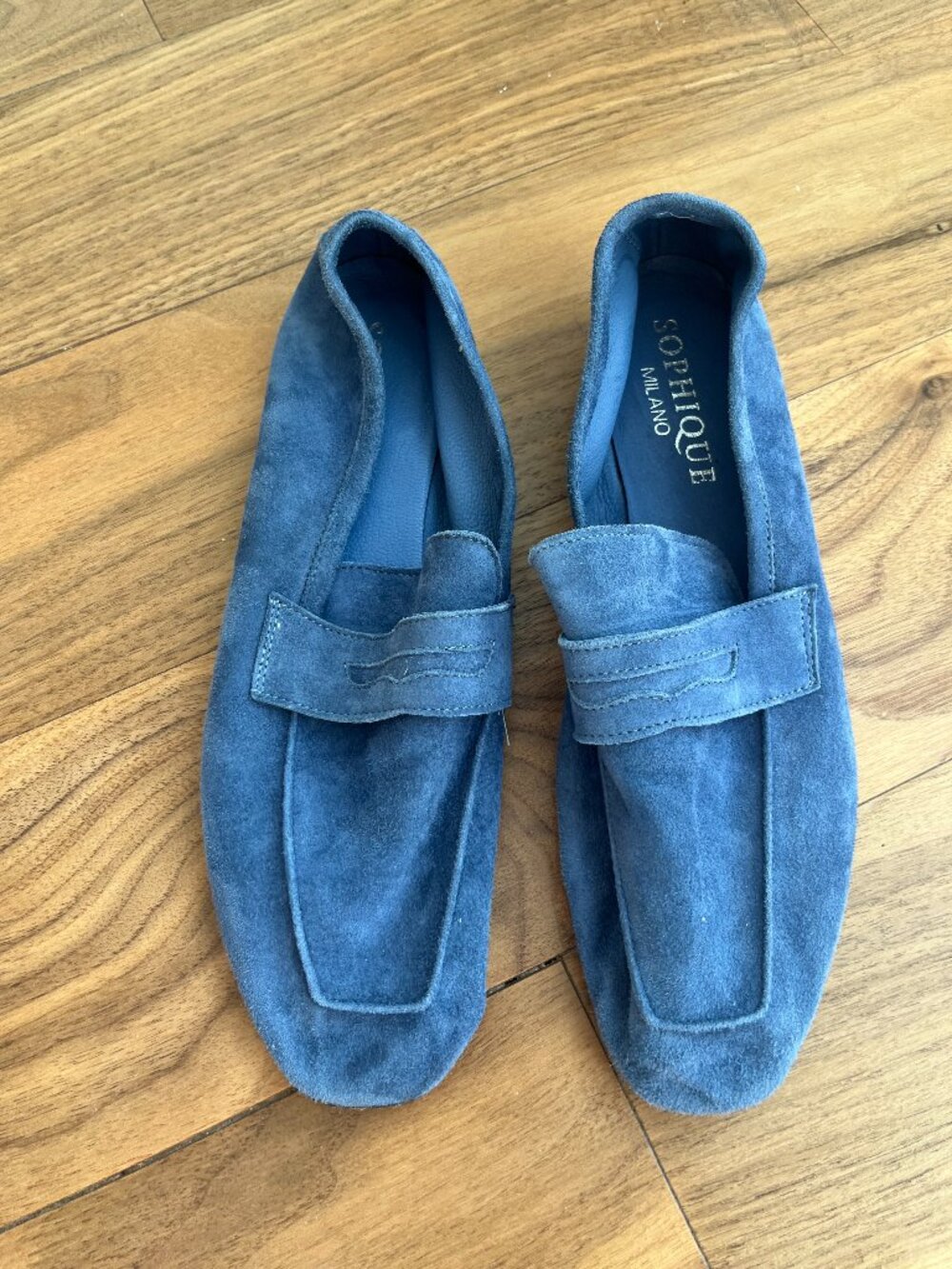 Sophique Essenziale Suede Loafers